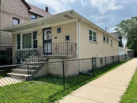 3649 W 56th Pl, Chicago, IL 60629