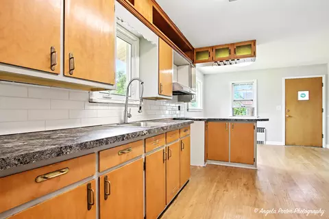 Kitchen - 4713 Mccullom Lake Rd, Mchenry, IL 60050 photo 1 of 4
