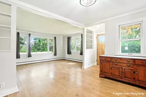 Living - 4713 Mccullom Lake Rd, Mchenry, IL 60050 photo 5 of 5