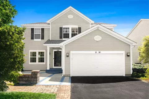 1558 Fox Sedge Trl, Woodstock, IL 60098