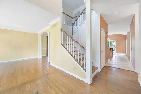 Entry Way - Undisclosed, Normal, IL 61761 photo 1 of 2