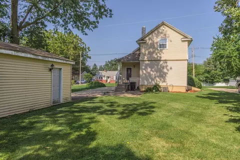 818 Bunn St, Bloomington, IL 61701 photo 34