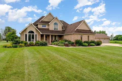 Exterior - 26105 W Renwick Rd, Plainfield, IL 60544 photo 3 of 6