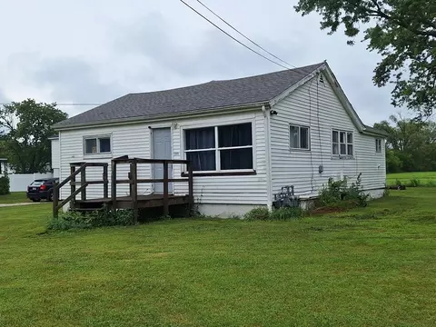 1505 N Otter Creek Rd, Streator, IL 61364