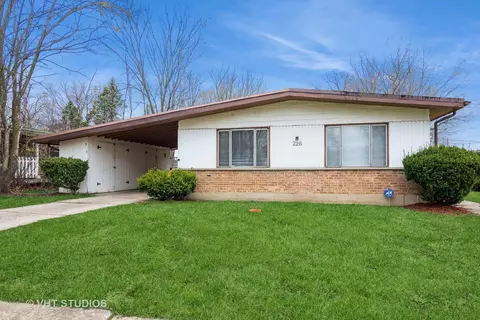 226 Shabbona Dr, Park Forest, IL 60466
