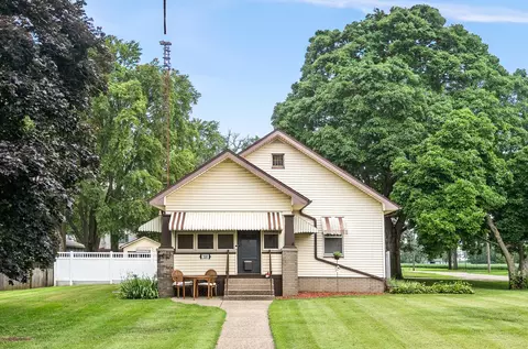 520 N Tonica St, Mason City, IL 62664
