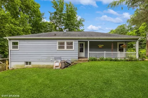 Exterior - 38425 N 3rd Ave, Spring Grove, IL 60081 photo 2 of 2