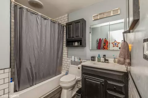 Bath - 38425 N 3rd Ave, Spring Grove, IL 60081 photo 1 of 1