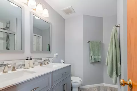 Bath - 301 Switchgrass Dr, Minooka, IL 60447 photo 3 of 3