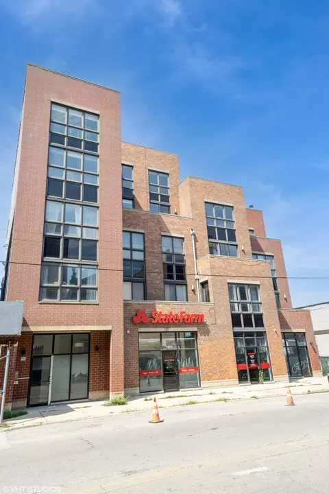 1610 W Grand Ave #2A, Chicago, IL 60622