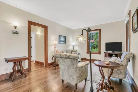 654 Main St, Antioch, IL 60002 photo 9