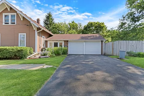 654 Main St, Antioch, IL 60002 photo 3