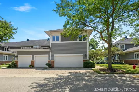 23 Mashie Ct, Woodridge, IL 60517