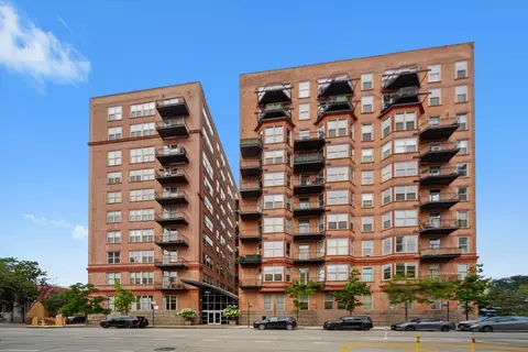 500 S Clinton St #1011, Chicago, IL 60607