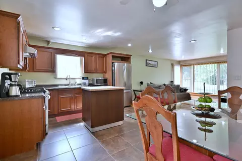 511 W Byron Ave, Addison, IL 60101 photo 11