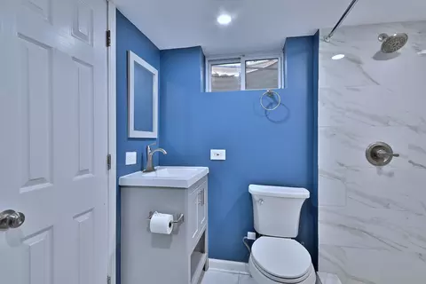 511 W Byron Ave, Addison, IL 60101 photo 25