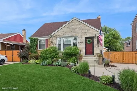 2247 S 7th Ave, North Riverside, IL 60546