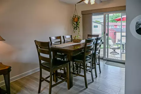 Dining - 3931 151st Pl, Midlothian, IL 60445 photo 1 of 1