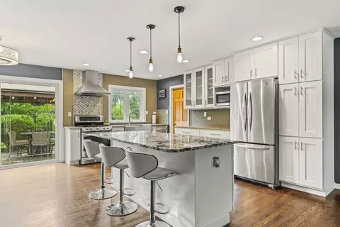 Kitchen - 823 Anchor Ct, Bartlett, IL 60103 photo 2 of 5
