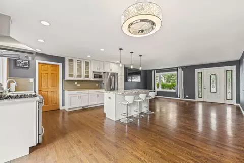 Other - 823 Anchor Ct, Bartlett, IL 60103 photo 2 of 16