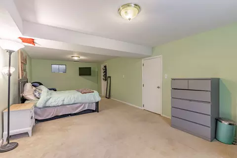 Bedroom - 823 Anchor Ct, Bartlett, IL 60103 photo 4 of 5
