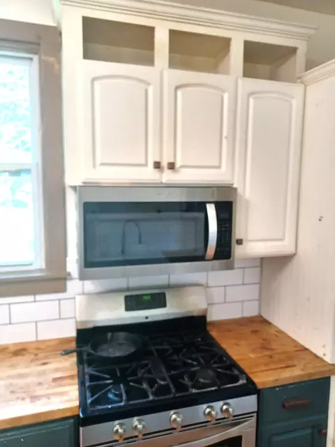 Kitchen - 25958 S Locust Pl, Monee, IL 60449 photo 2 of 6