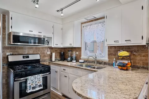 Kitchen - 2739 E 127th St, Chicago, IL 60633 photo 1 of 2