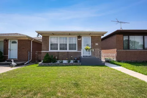 2739 E 127th St, Chicago, IL 60633