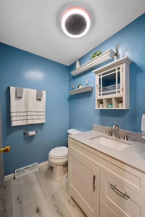 Bath - 2739 E 127th St, Chicago, IL 60633 photo 1 of 2