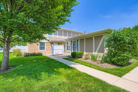 1045 Hampton Hbr #1045, Schaumburg, IL 60193