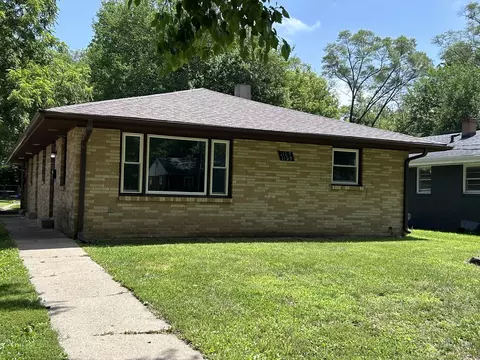 1103 Irving Ave, Rockford, IL 61101