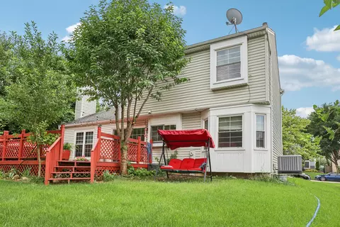 Exterior - 3261 Gresham Ln, Aurora, IL 60504 photo 10 of 10