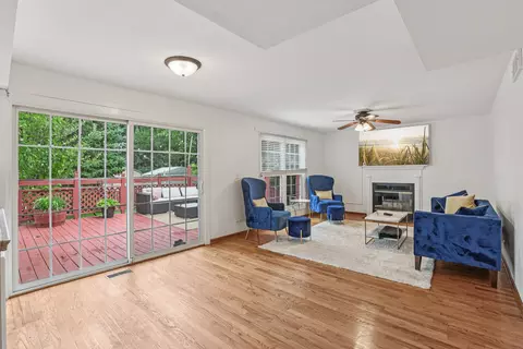 Living - 3261 Gresham Ln, Aurora, IL 60504 photo 1 of 5