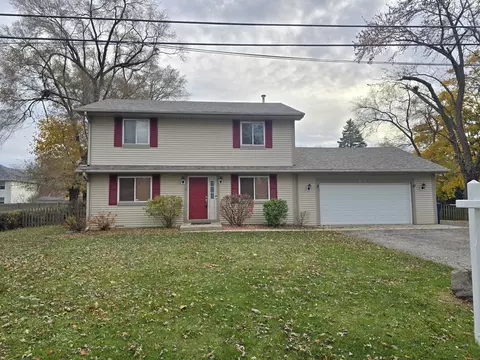 3627 Atlantic Ave, Gurnee, IL 60031