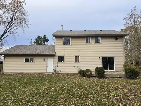 Exterior - 3627 Atlantic Ave, Gurnee, IL 60031 photo 3 of 3