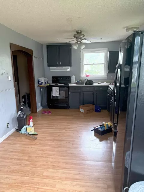 Kitchen - 721 Broadway Ave, Sterling, IL 61081 photo 2 of 2