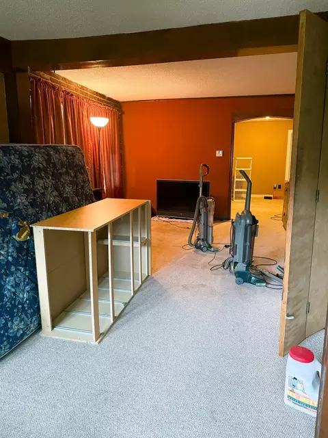 Living - 721 Broadway Ave, Sterling, IL 61081 photo 2 of 2