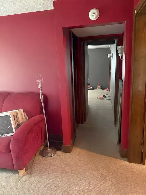 Entry Way - 721 Broadway Ave, Sterling, IL 61081 photo 5 of 6