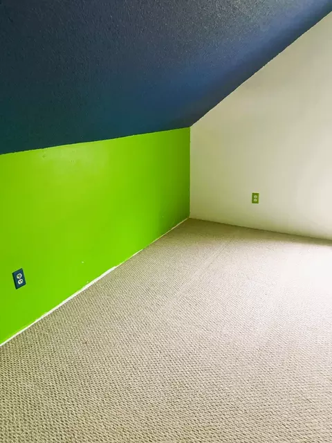 Bedroom - 721 Broadway Ave, Sterling, IL 61081 photo 7 of 8