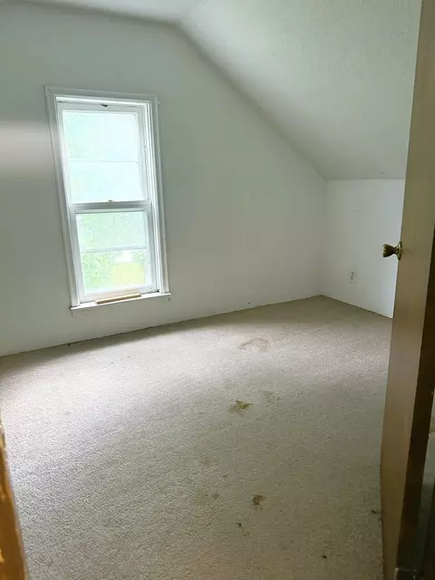Bedroom - 721 Broadway Ave, Sterling, IL 61081 photo 4 of 8