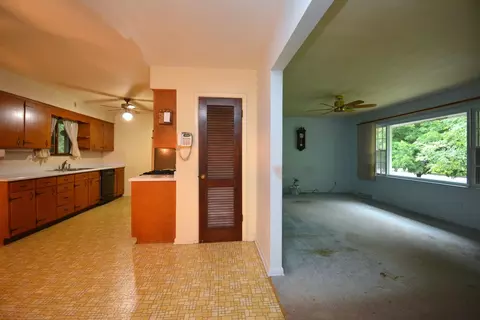 Living - 1003 N Maple St, Normal, IL 61761 photo 1 of 4