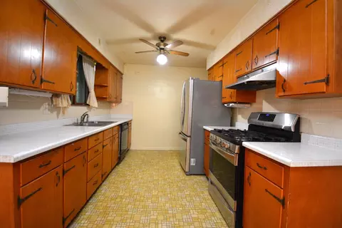 Kitchen - 1003 N Maple St, Normal, IL 61761 photo 9 of 13