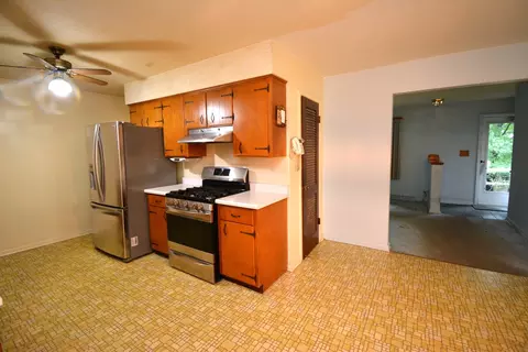 Kitchen - 1003 N Maple St, Normal, IL 61761 photo 7 of 13