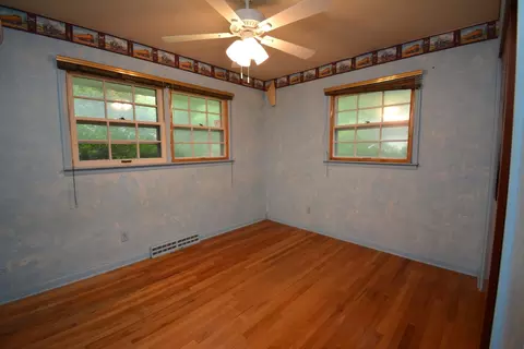 Bedroom - 1003 N Maple St, Normal, IL 61761 photo 7 of 10