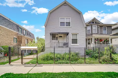 4125 W School St, Chicago, IL 60641