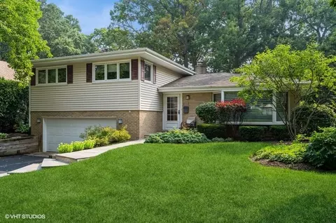 1133 Knollwood Rd, Deerfield, IL 60015