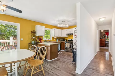 Entry Way - 35729 N Watson Ave, Ingleside, IL 60041 photo 1 of 1