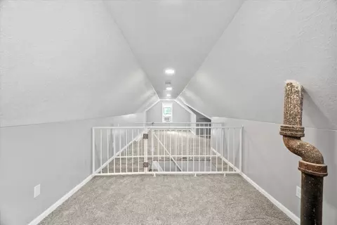 Entry Way - 752 N 9th Ave, Kankakee, IL 60901 photo 5 of 5