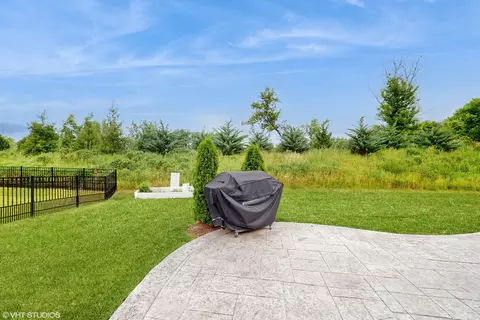 Exterior - 3634 Reddington Cir, Elgin, IL 60124 photo 5 of 6