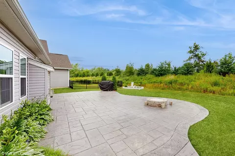 Exterior - 3634 Reddington Cir, Elgin, IL 60124 photo 4 of 6